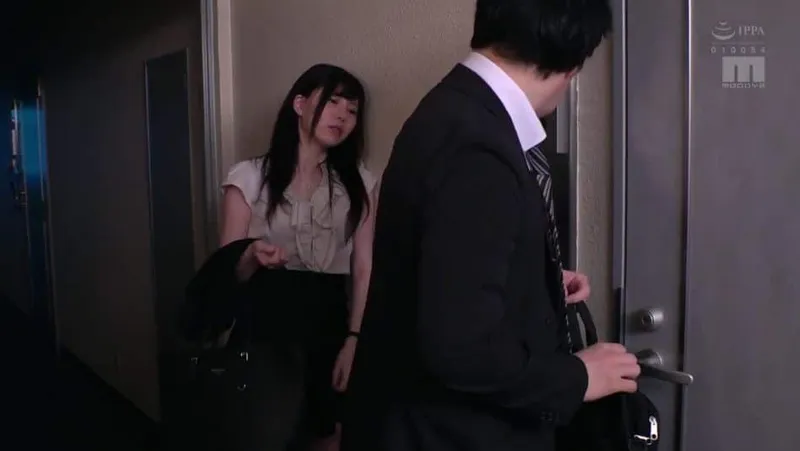 Vợ yêu nhà kề bên nhận nhầm tôi là người chồng trong một hôm say xỉn