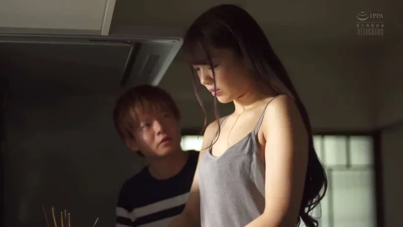 Người tình của chị gái nện cô em vợ yêu đang tội tình vì thất tình